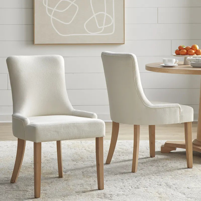Chaise de salle à manger capitonnée à dossier haut avec tissu aspect lin et pieds en hévéa Crème