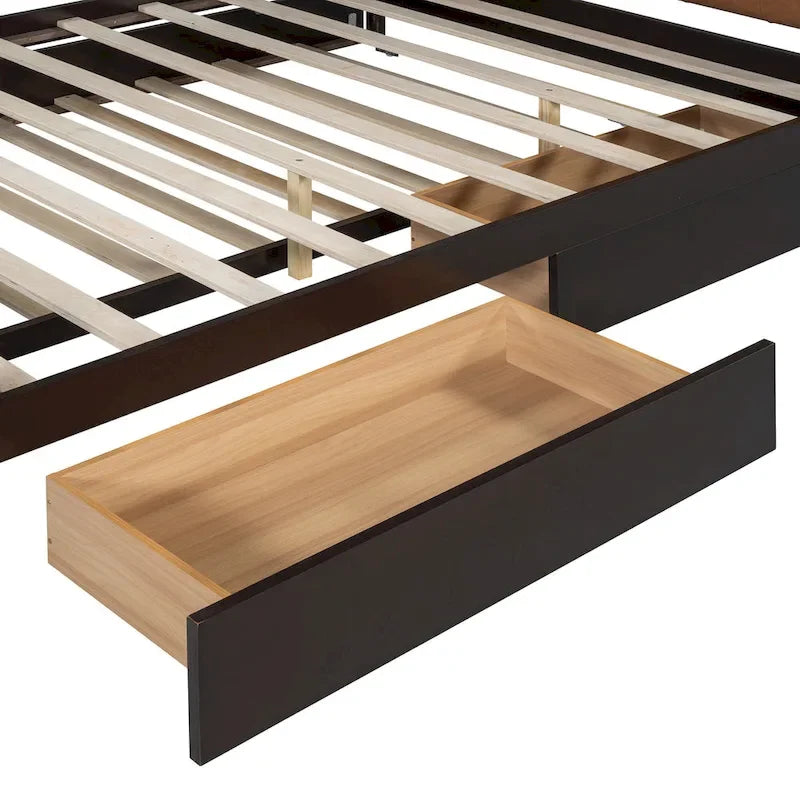 Lit plateforme grand format avec tête de lit en similicuir, montants en laiton courbés, 2 tiroirs de rangement et lit gigogne coulissant blanc