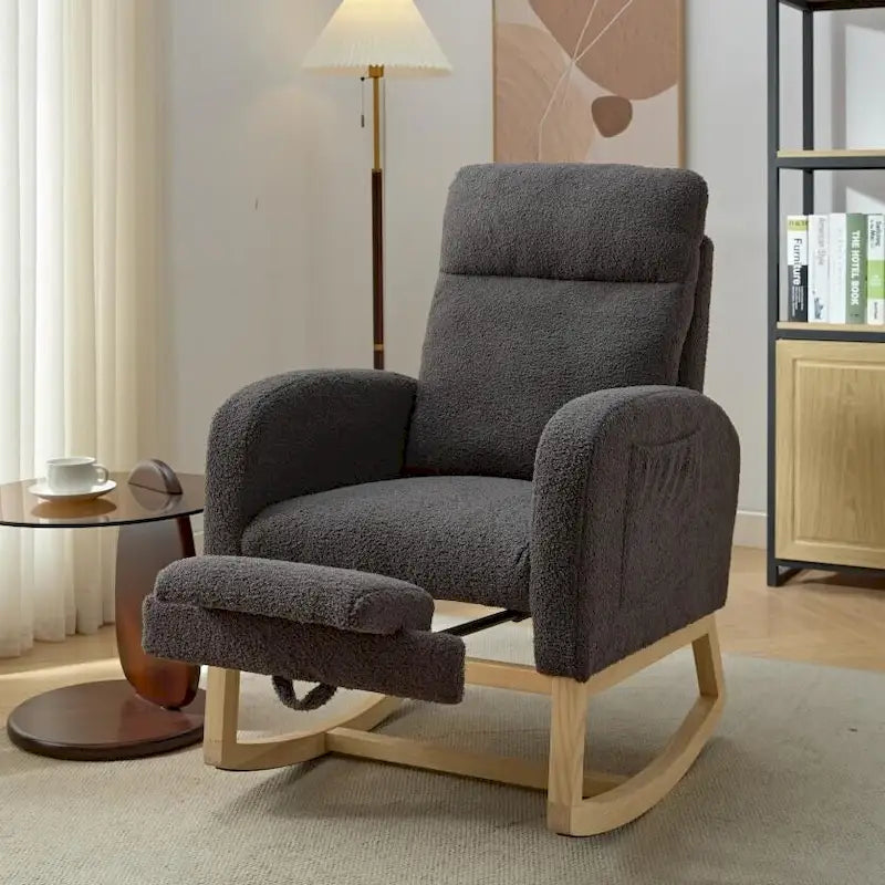 Fauteuil à bascule haut dossier en tissu bouclé avec repose-pieds réglable, pieds en bois massif et poche latérale gris